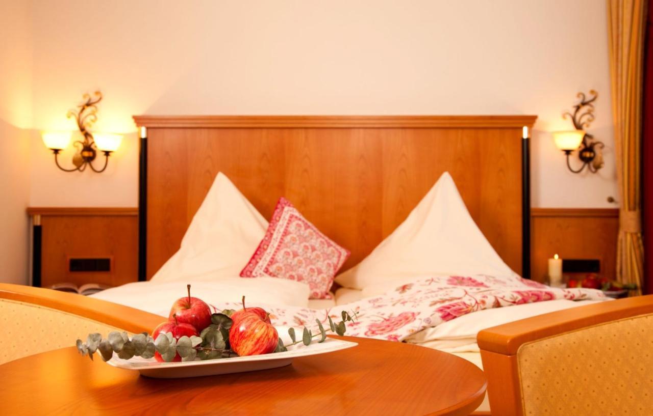 Landhotel Schneider Riedenburg Esterno foto