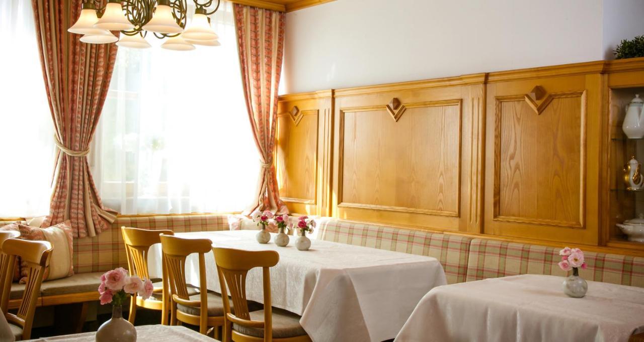 Landhotel Schneider Riedenburg Esterno foto